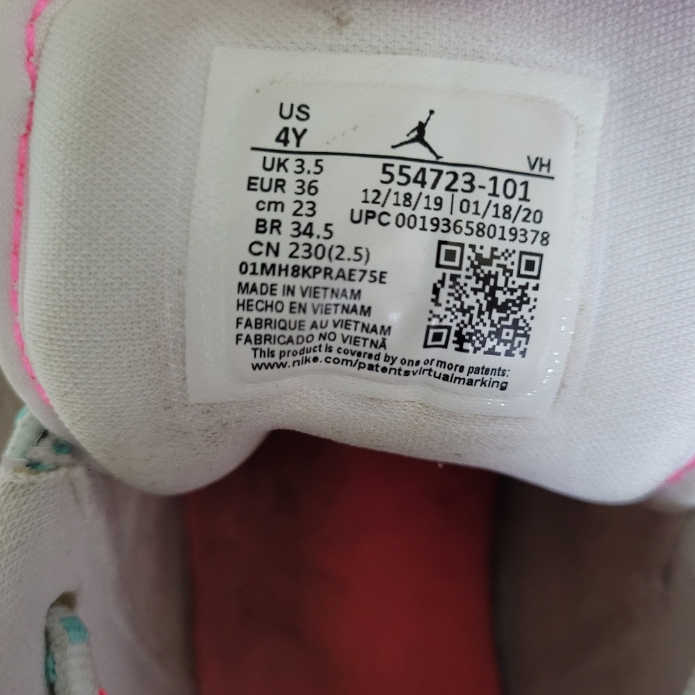 Nike Air Jordan 1 Low GS 'Aurora Green' Sz 4Y/5.5W - Picture 9 of 9